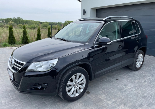 Volkswagen Tiguan cena 33900 przebieg: 210000, rok produkcji 2008 z Bytom małe 56